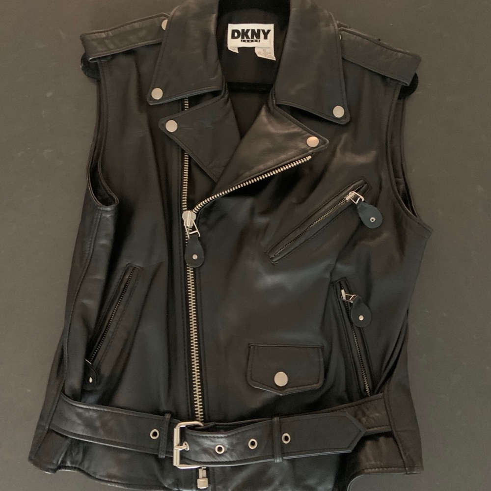 DKNY VINTAGE 1980s BLACK LEATHER BIKER VEST SZ SMALL
